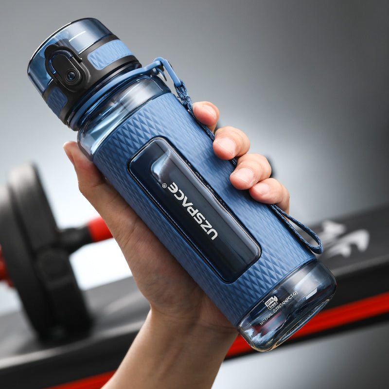 Sport Wasserflasche – Tragbar & Auslaufsicher (350ml–1100ml)